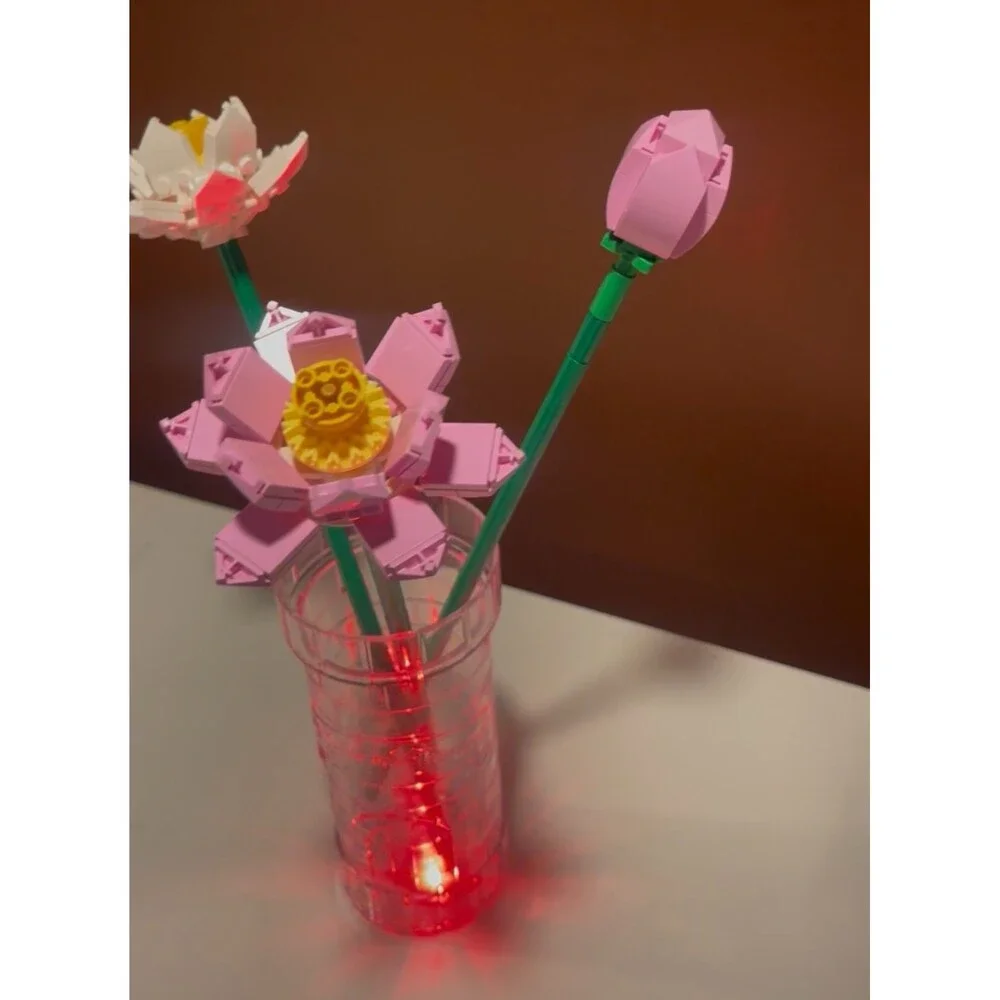 LEGO 40647 Lotus Flowers Bouquet With LED Light Up Cup From Medieval Times